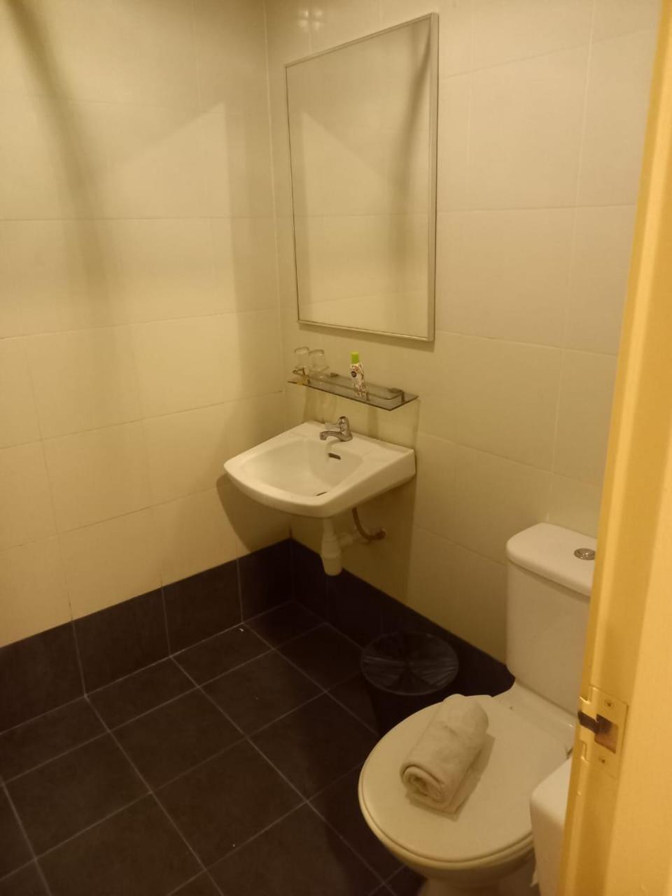 Syajie Koptown Hotel Segamat Esterno foto